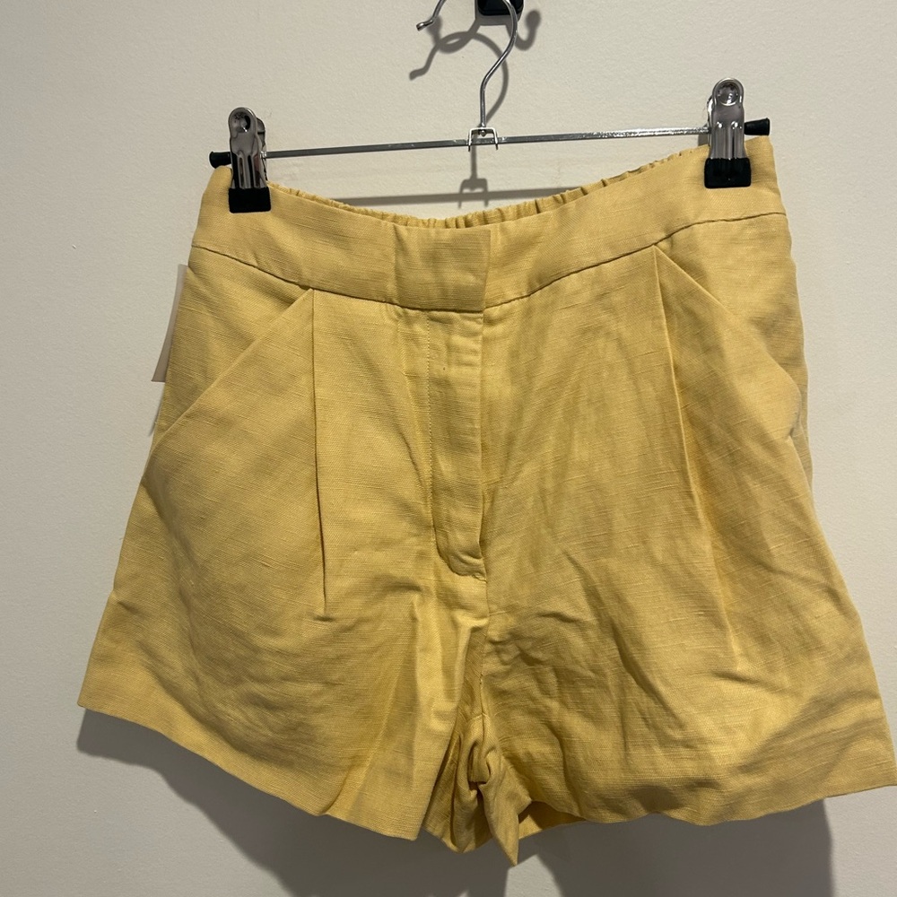 aritzia Wilfred yellow linen shorts